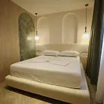 Golden Beachfront And Swimming Pool