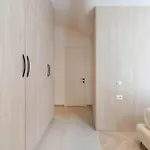 Apartment Golden Beachfront And Swimming Pool