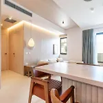 Apartment Golden Beachfront And Swimming Pool