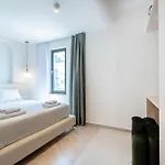 Golden Beachfront And Swimming Pool Apartment Sarande