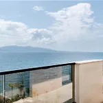 Golden Beachfront And Swimming Pool Apartment Sarande
