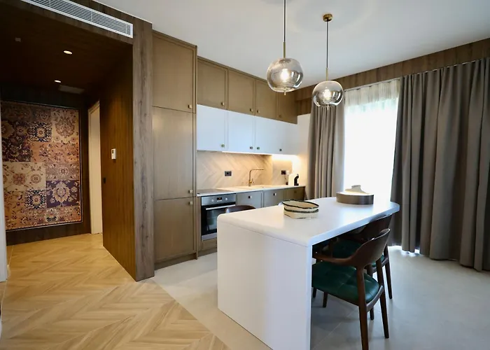 Apartment Golden Beachfront And Swimming Pool *