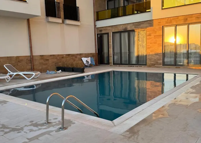Golden Beachfront And Swimming Pool *