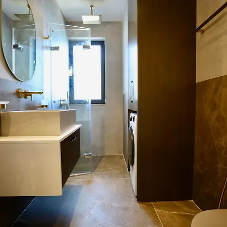 Golden Beachfront And Swimming Pool Apartamento *