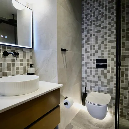 Golden Beachfront And Swimming Pool Apartamento *