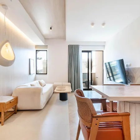 Lejlighed Golden Beachfront And Swimming Pool *