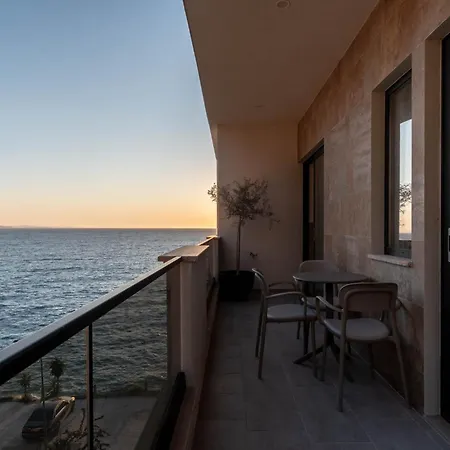 Golden Beachfront And Swimming Pool