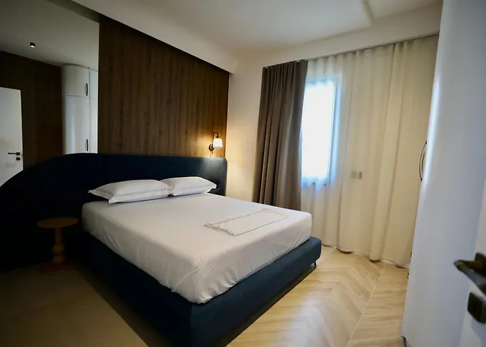 Appartement Golden Beachfront And Swimming Pool Sarandë