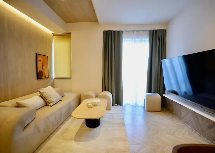 Appartement Golden Beachfront And Swimming Pool